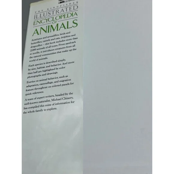 the Kingfisher Illustrated encyclopedia of animals hardcover book English READ - Picture 3 of 6
